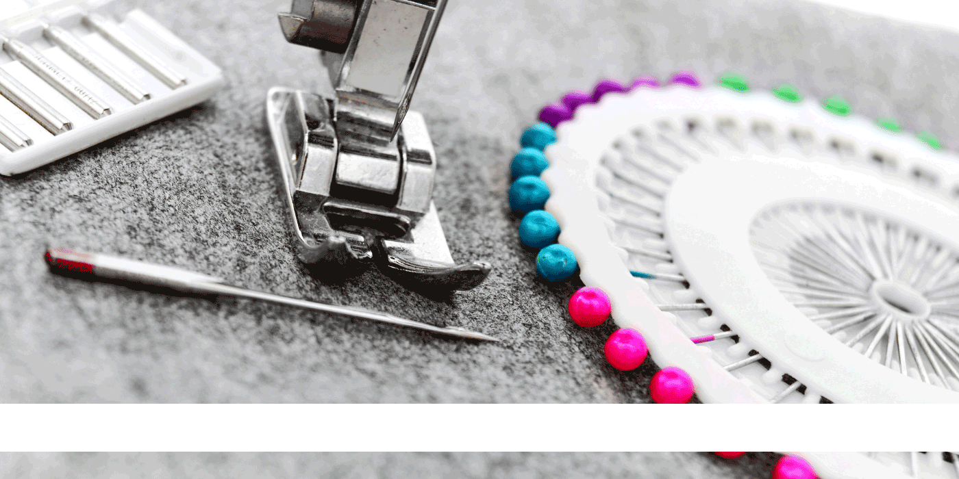 how to put a needle in a sewing machine