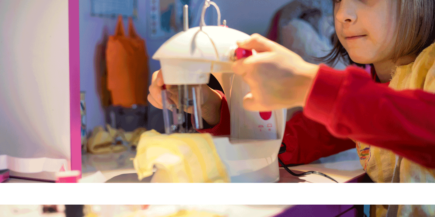 how to thread a mini sewing machine