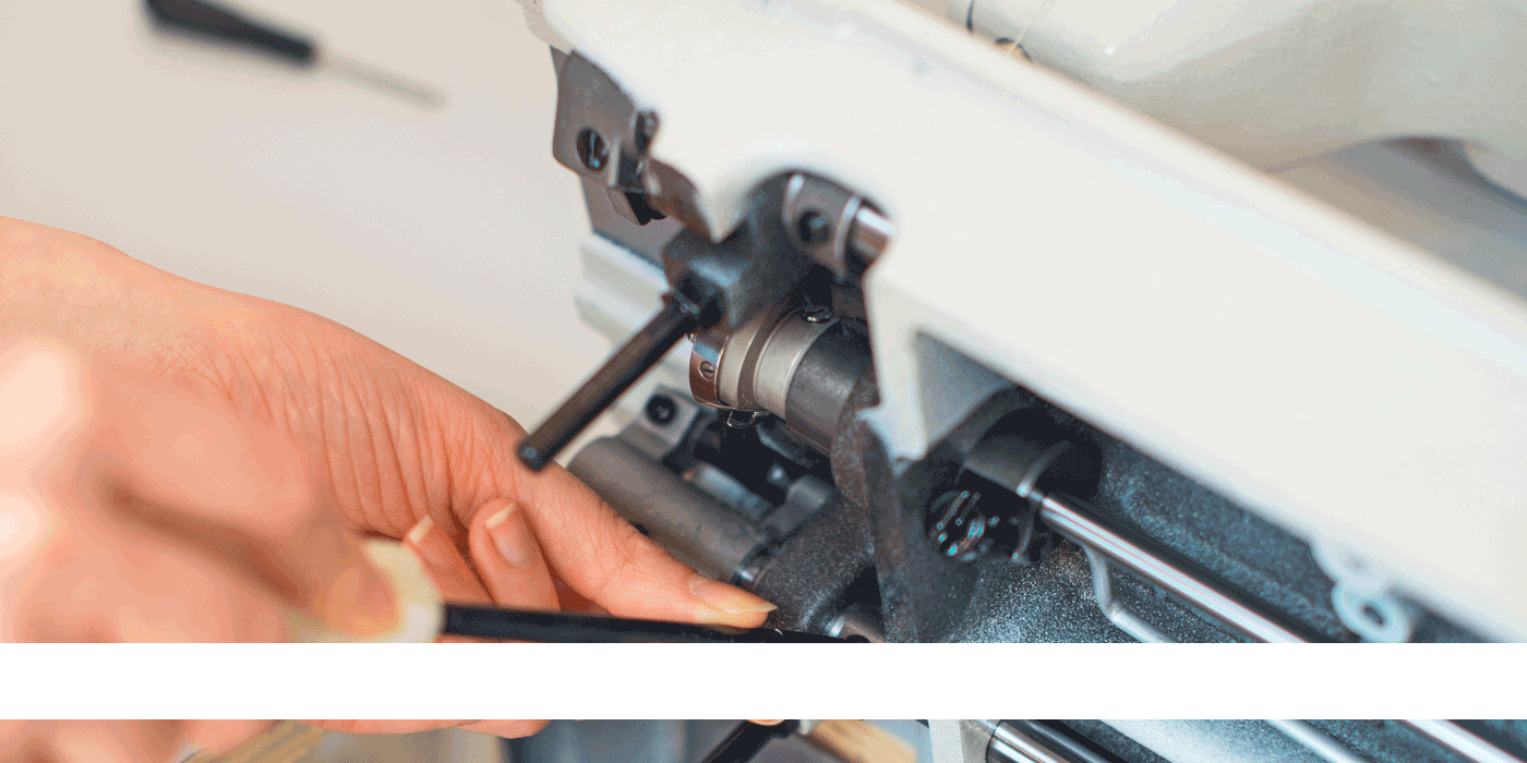 how to clean a sewing machine