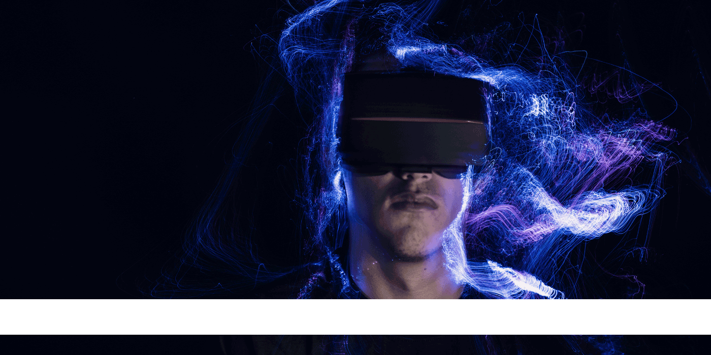 how does virtual reality work