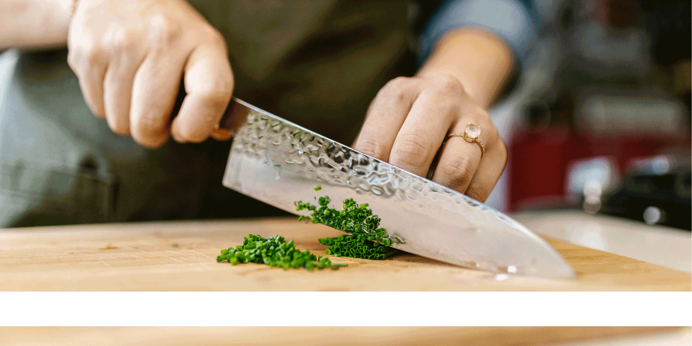 what kind of knife do hibachi chefs use