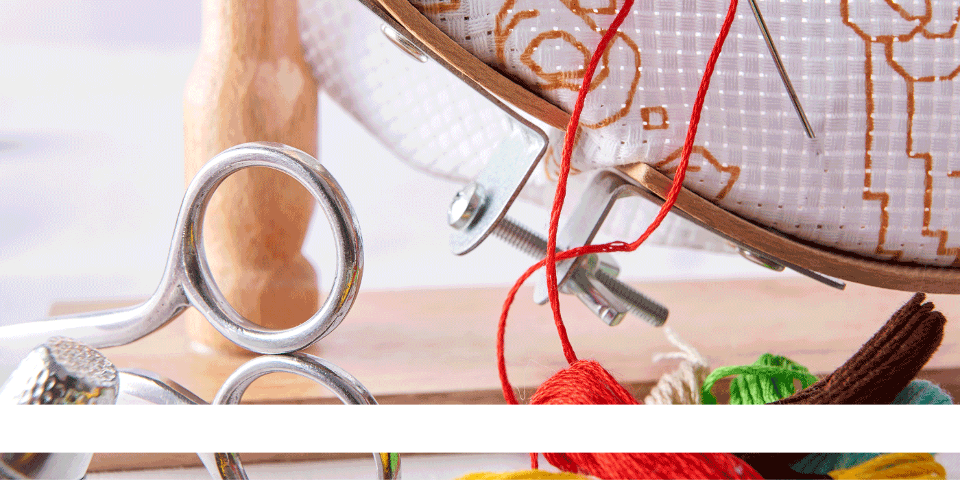 folding embroidery scissors