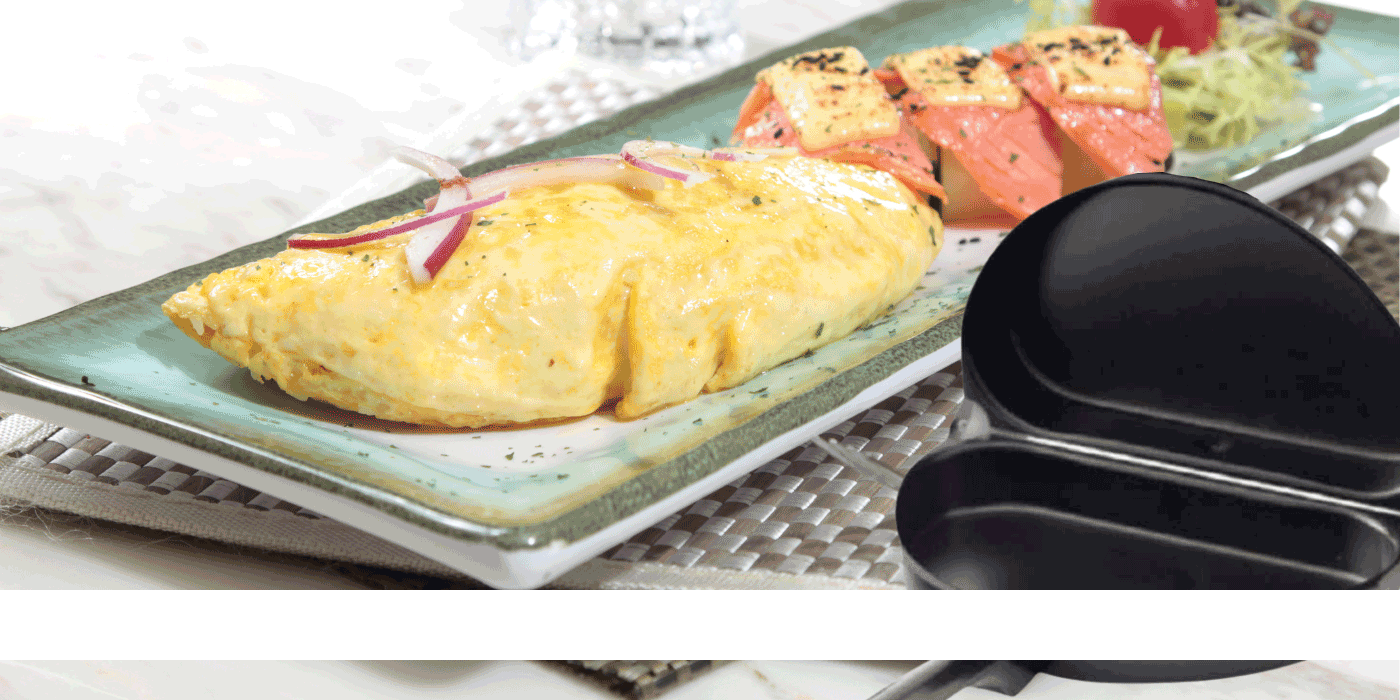 folding omelette pan