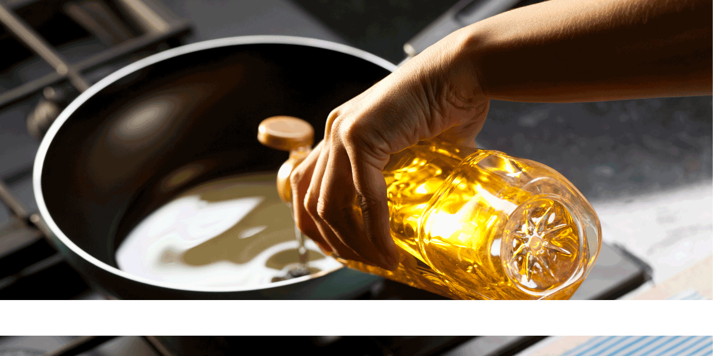 how hot should oil be to fry chicken legs