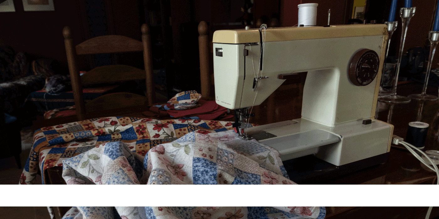 how do you remove fabric from a coverstitch machine
