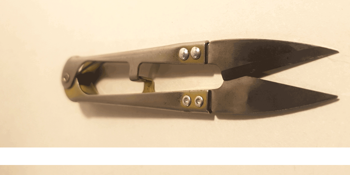 how do you sharpen thread snips