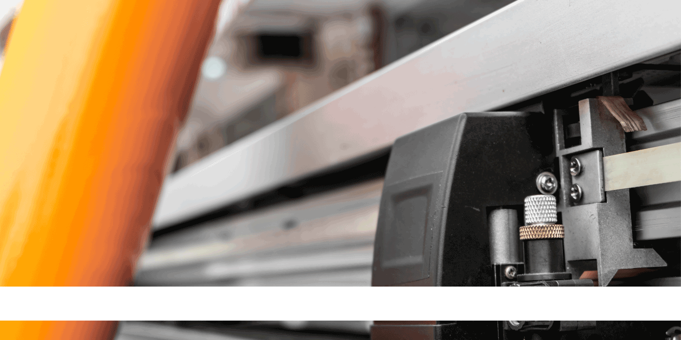 how do you sharpen vinyl cutter blades