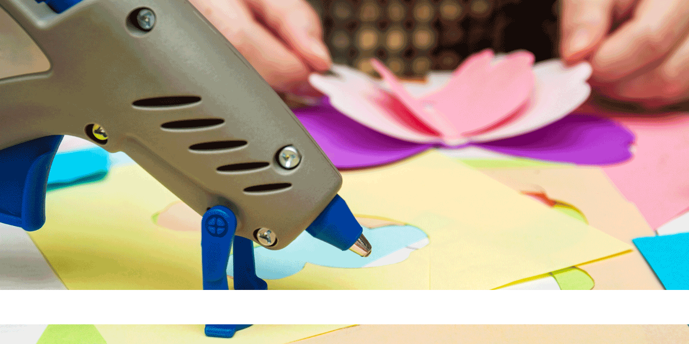how do you use a glue gun in crafting