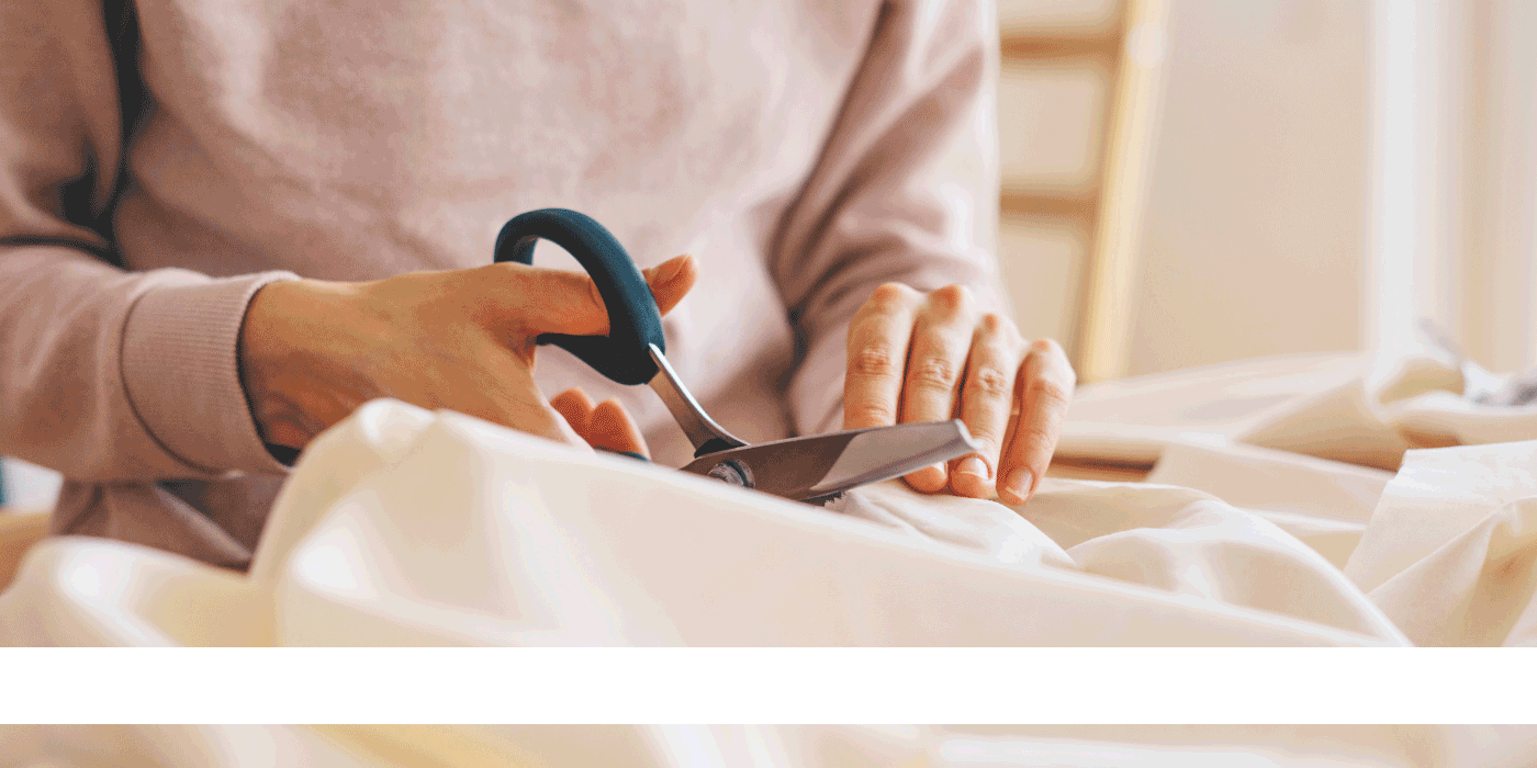 how to open pinking shears
