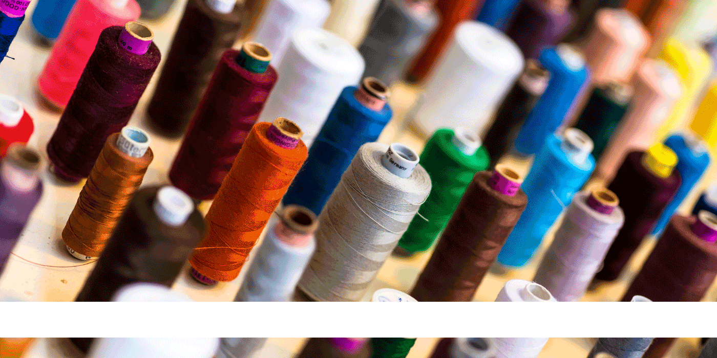 how to use an embroidery thread rack