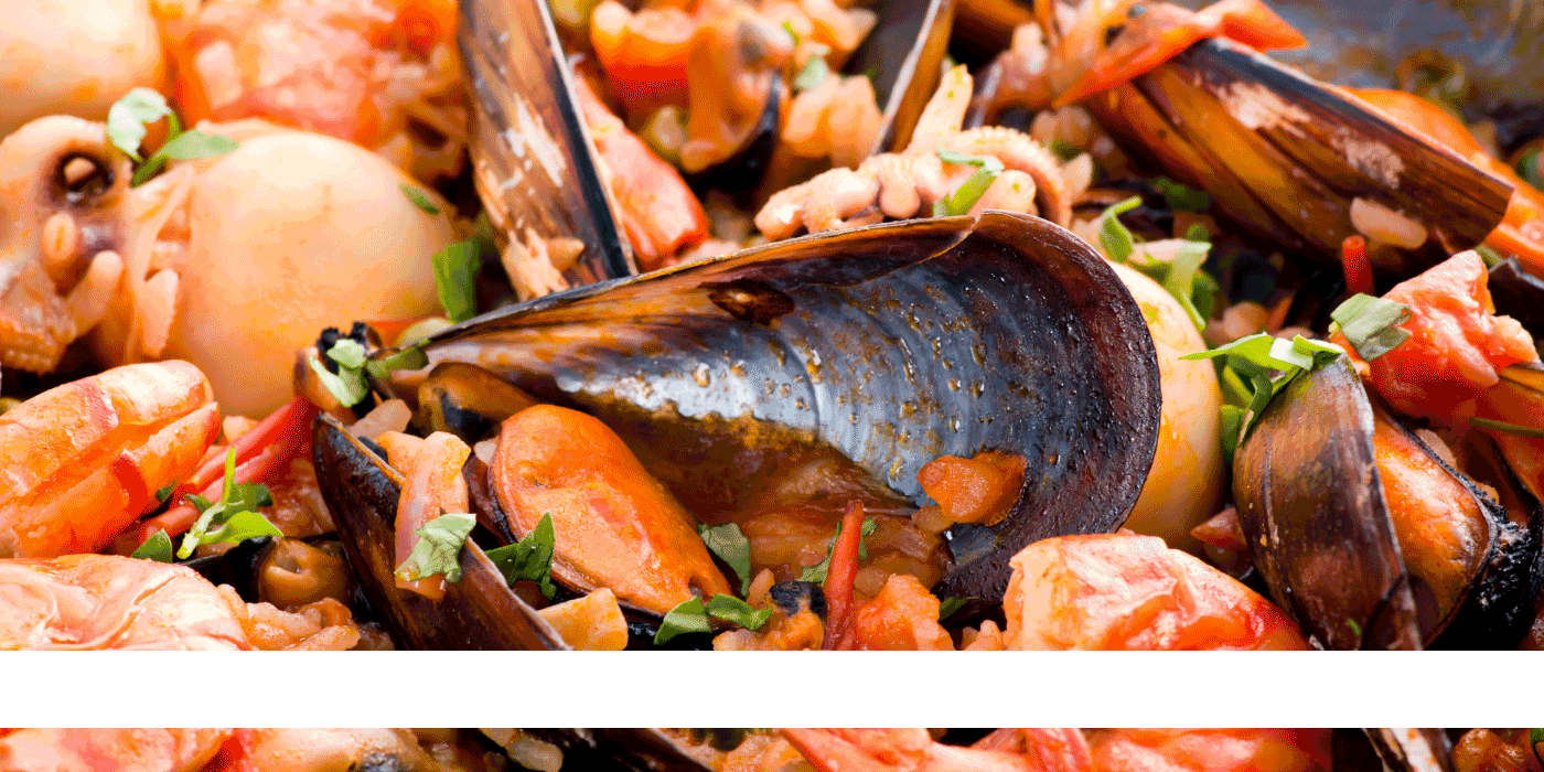 dutch oven seafood paella