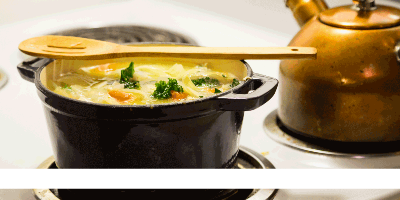 dutch oven creamy tuscan tortellini soup